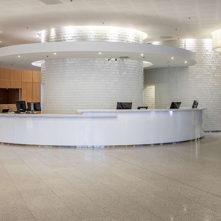 Hilton Helsinki Airport Hotel Вантаа Екстериор снимка