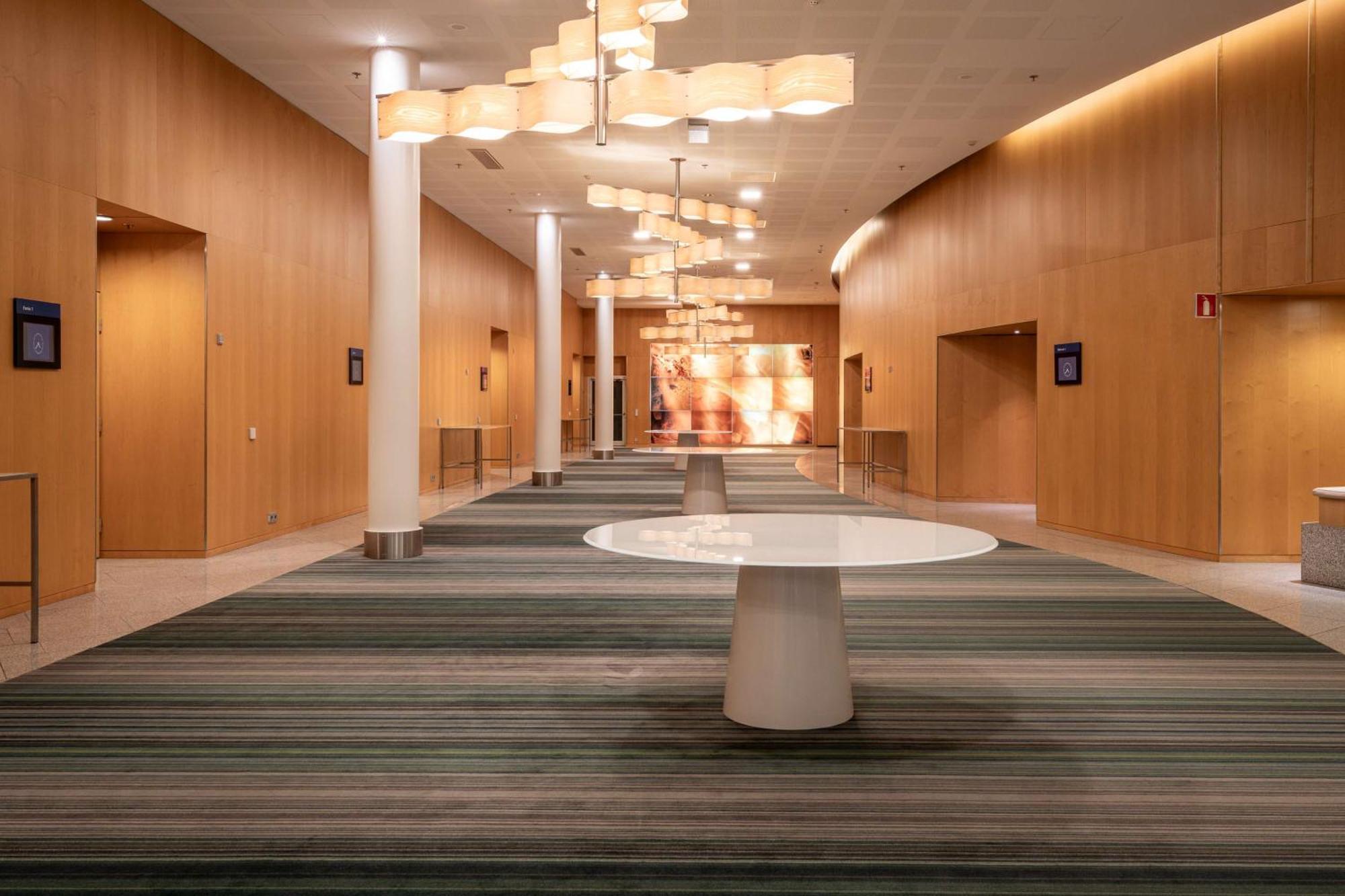Hilton Helsinki Airport Hotel Вантаа Екстериор снимка