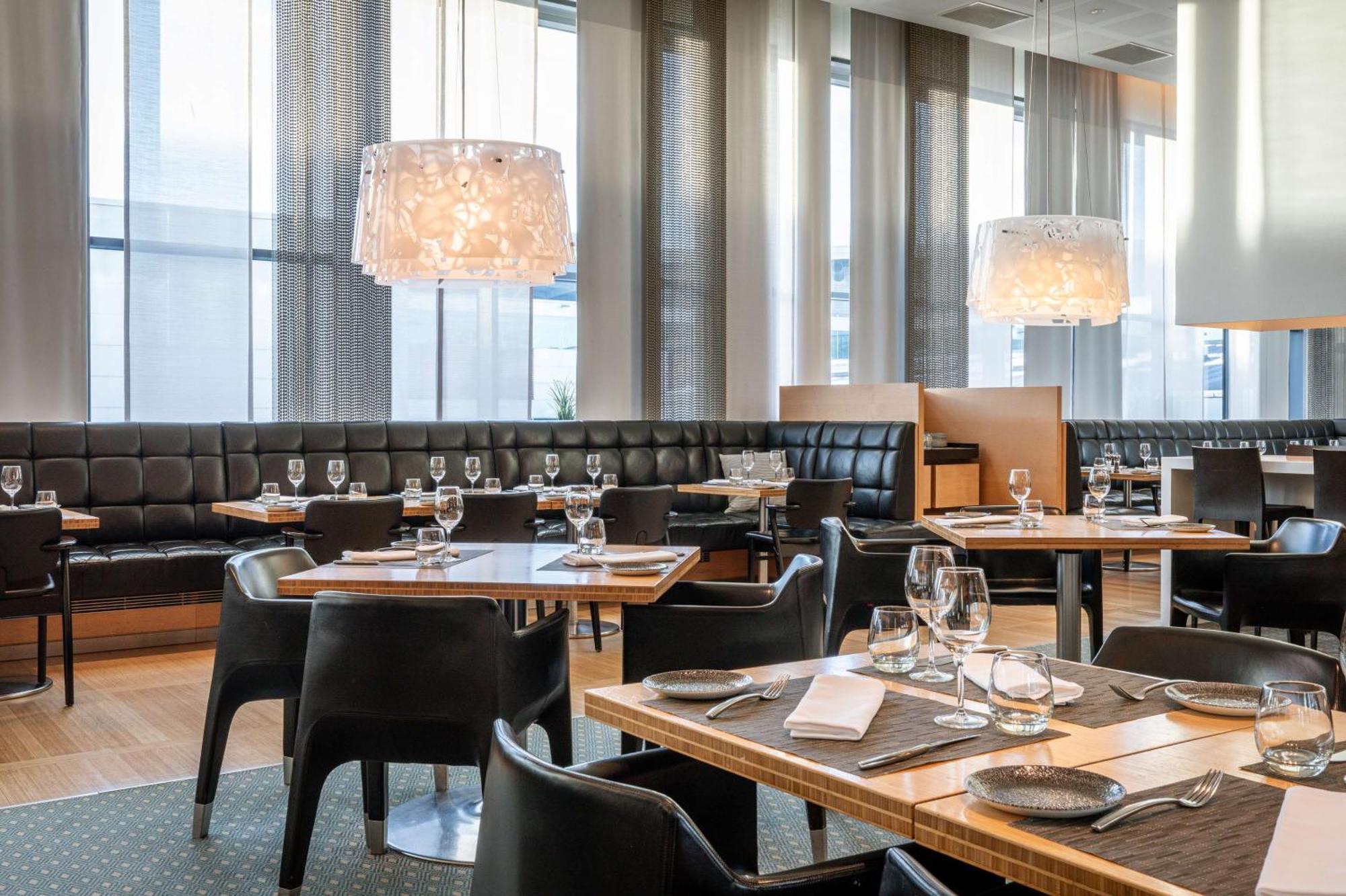 Hilton Helsinki Airport Hotel Вантаа Екстериор снимка