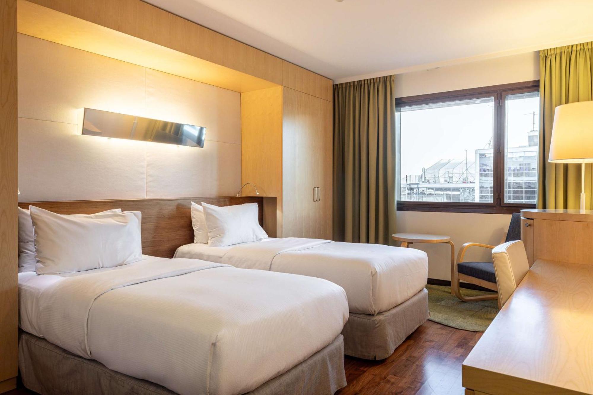 Hilton Helsinki Airport Hotel Вантаа Екстериор снимка