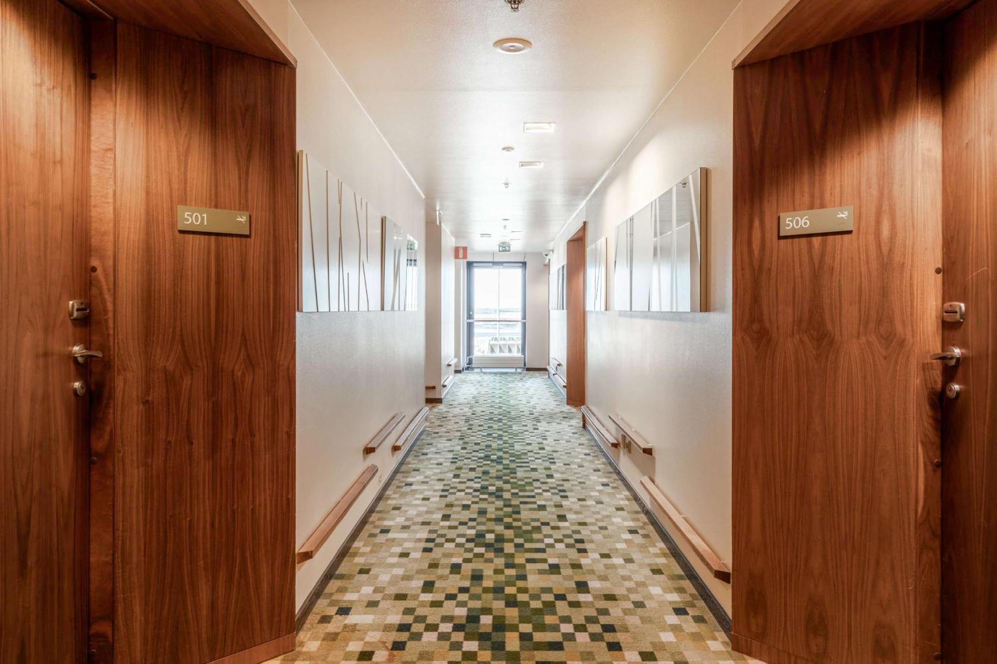 Hilton Helsinki Airport Hotel Вантаа Екстериор снимка