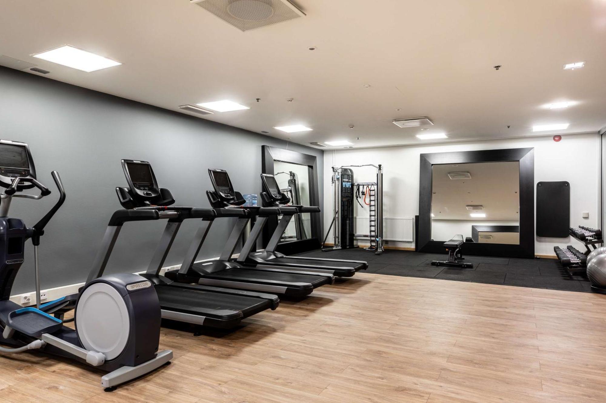 Hilton Helsinki Airport Hotel Вантаа Екстериор снимка